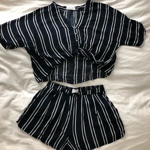 Tie front top with shorts (set)